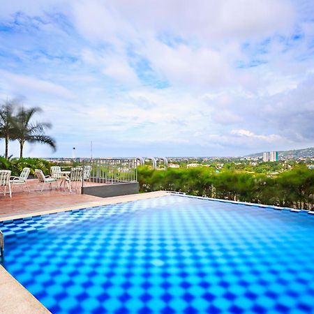 Eon Centennial Soho Hotel Cebu Exterior photo